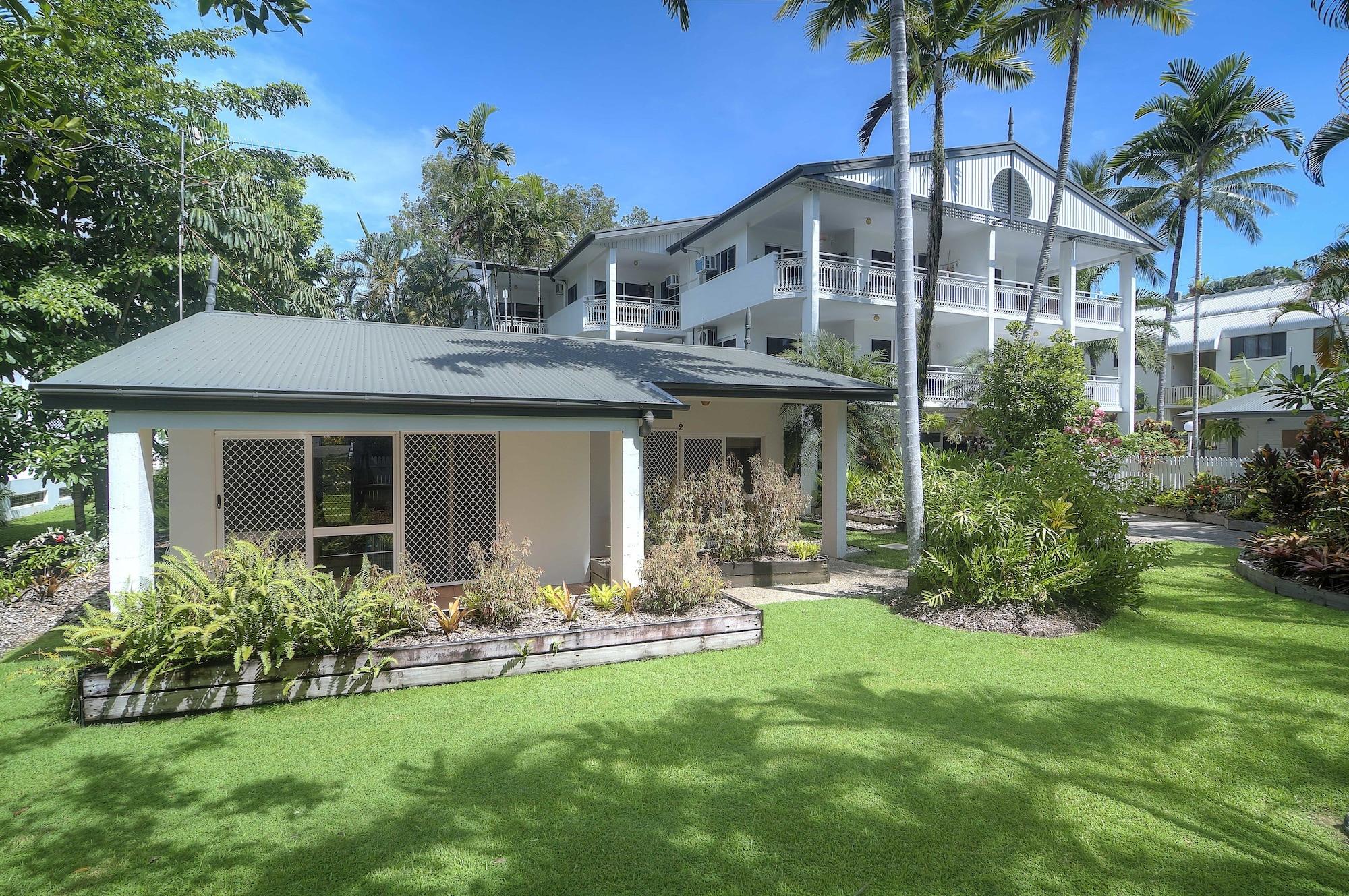 Garrick House Aparthotel Port Douglas Exterior foto