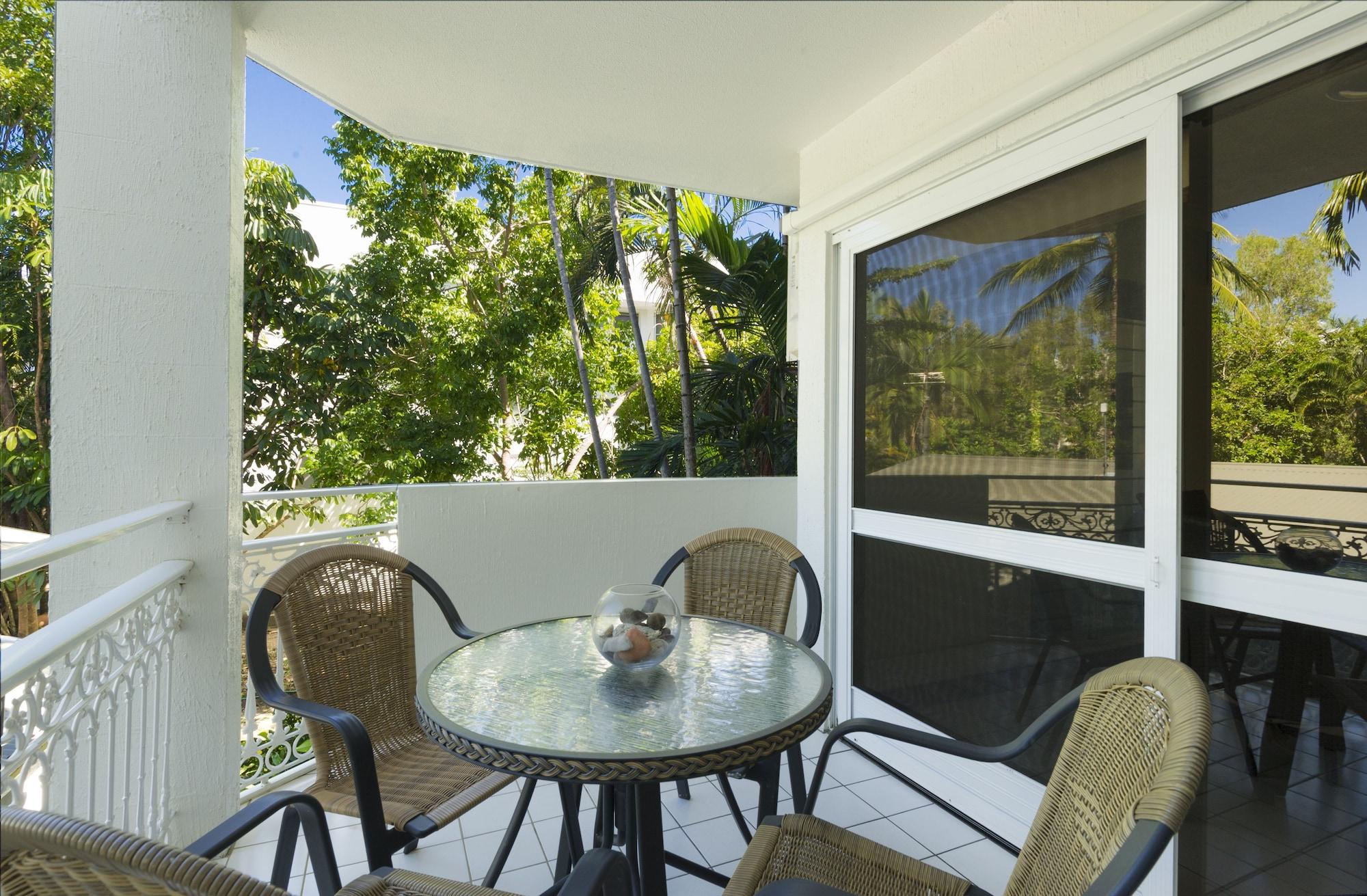 Garrick House Aparthotel Port Douglas Exterior foto