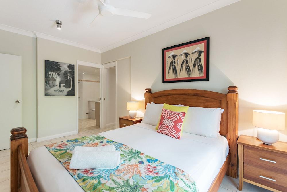 Garrick House Aparthotel Port Douglas Exterior foto